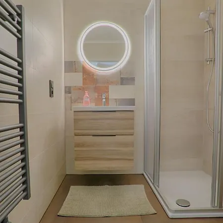 S.f.c. Apartment *